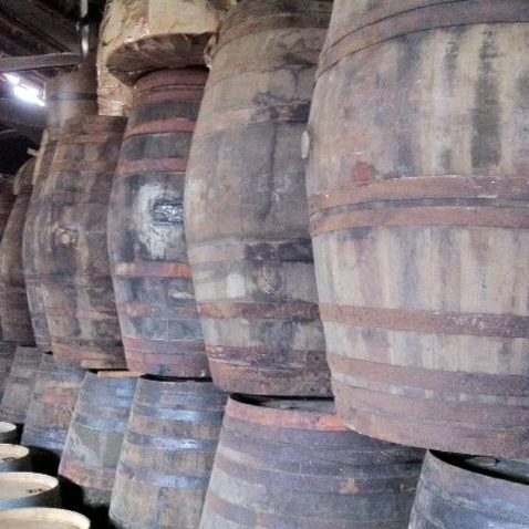 used oak casks 500 litres used-red-wine-barrels