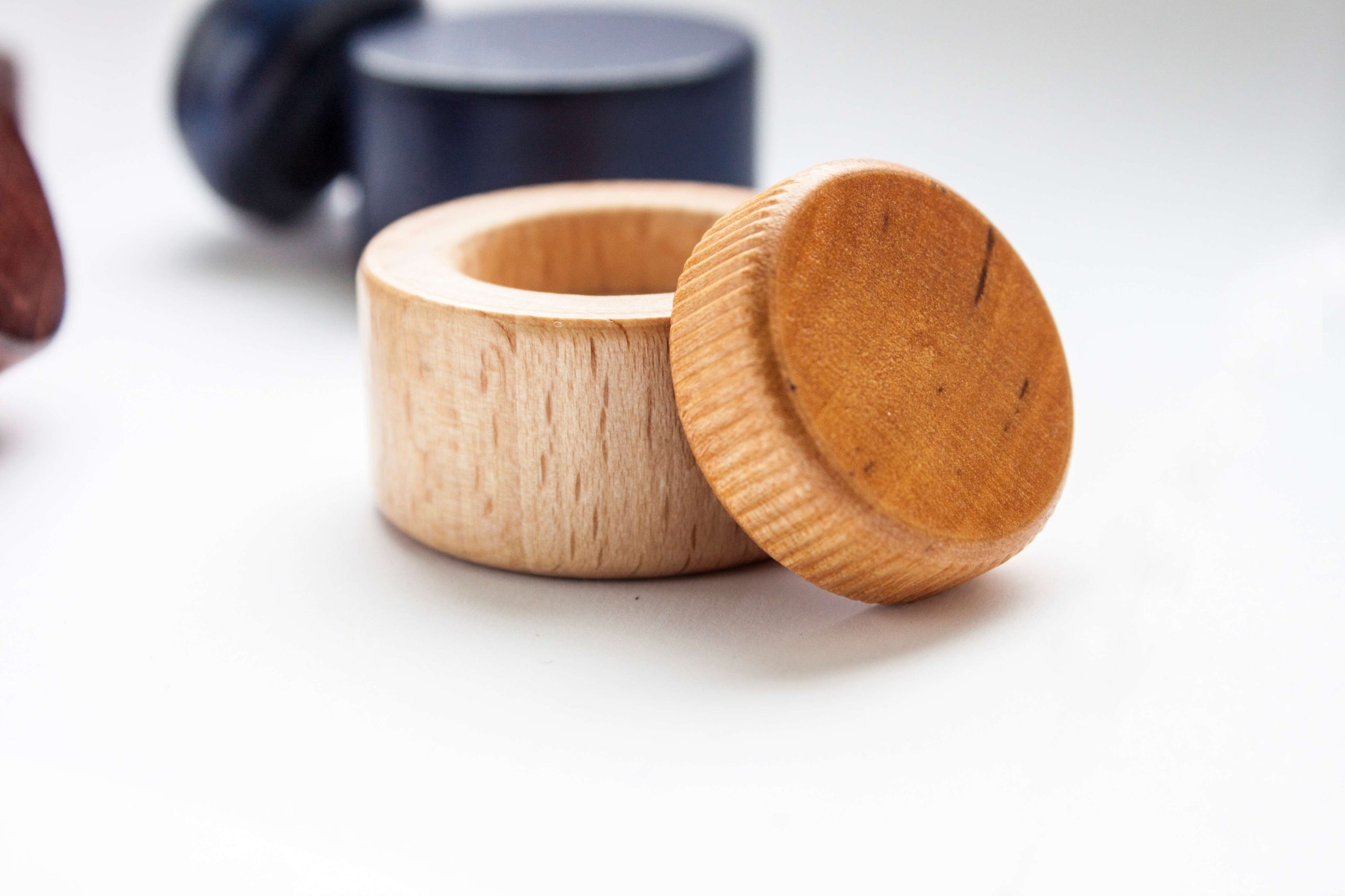 Why is beech wood the preferred option for bartop cork capsules
